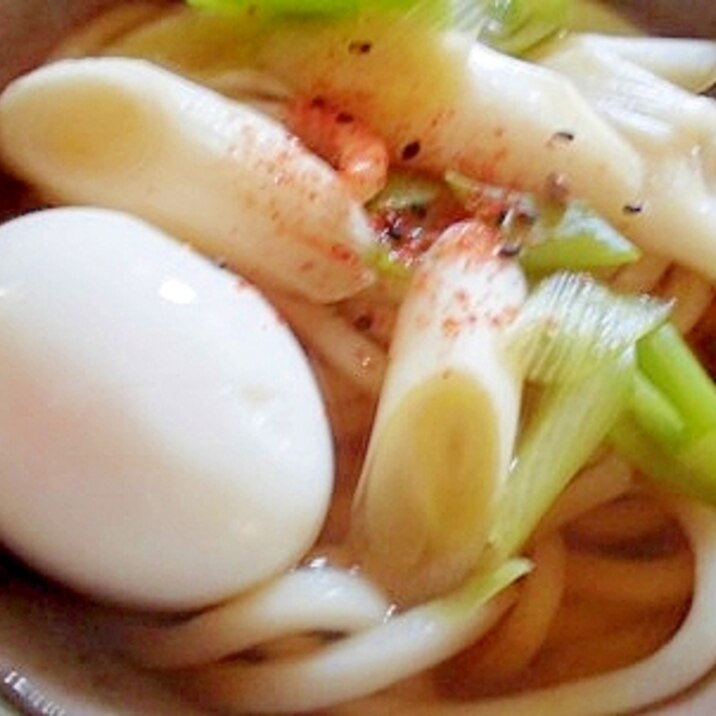 長ねぎとゆで卵の煮込みうどん